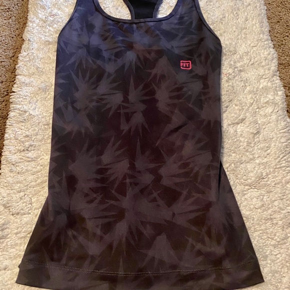 Ideal Fit Tank Top - Picture 2 of 3